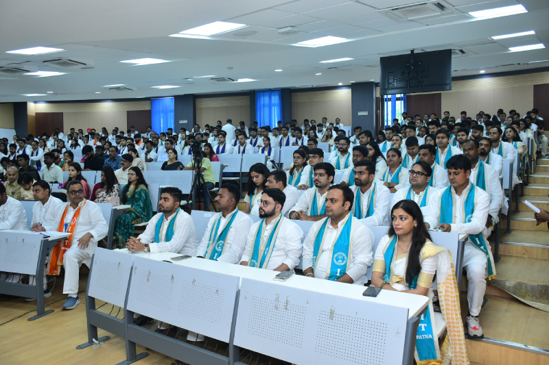 Students celebrating at welcome event